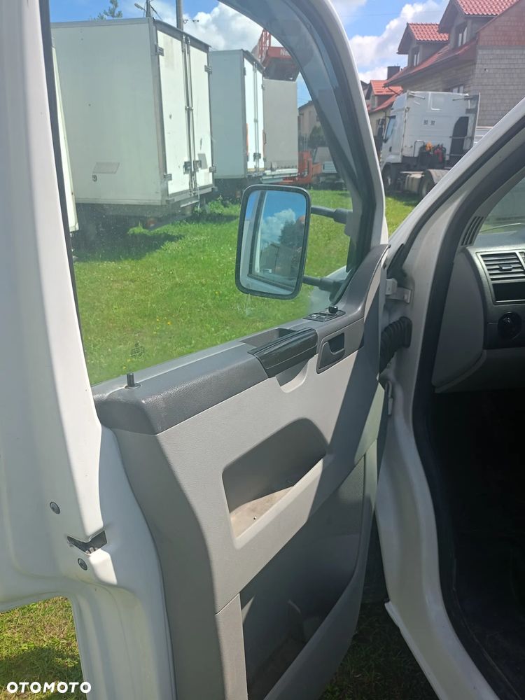 Volkswagen T5 - 10