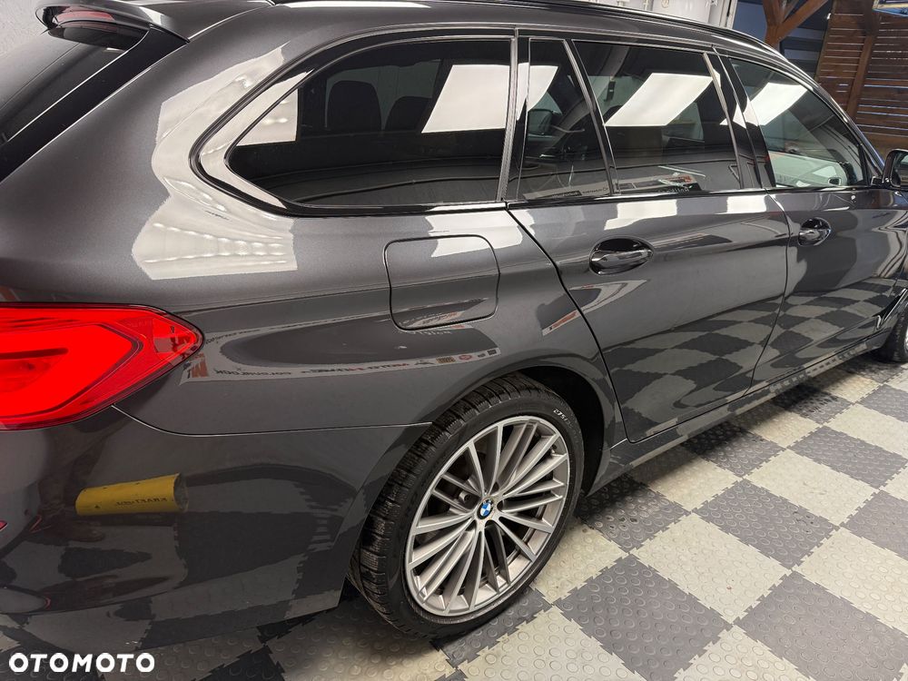 BMW Seria 5 520d Luxury Line sport - 21