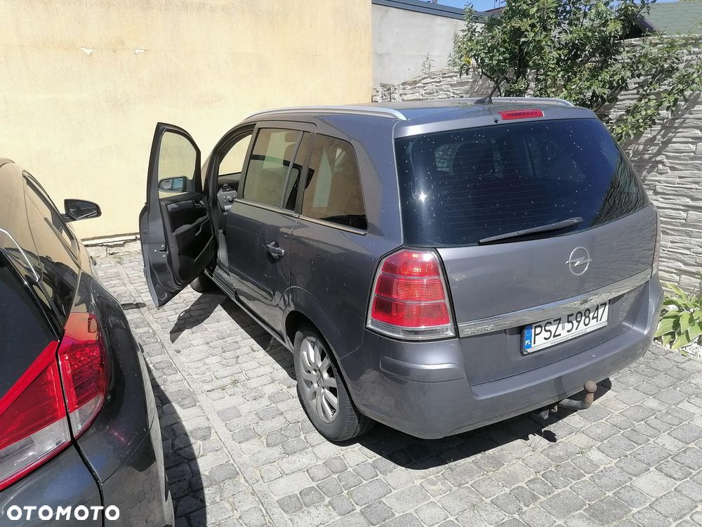 Opel Zafira - 13