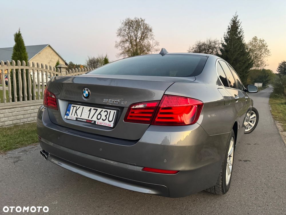 BMW Seria 5 520d Special Edition - 8