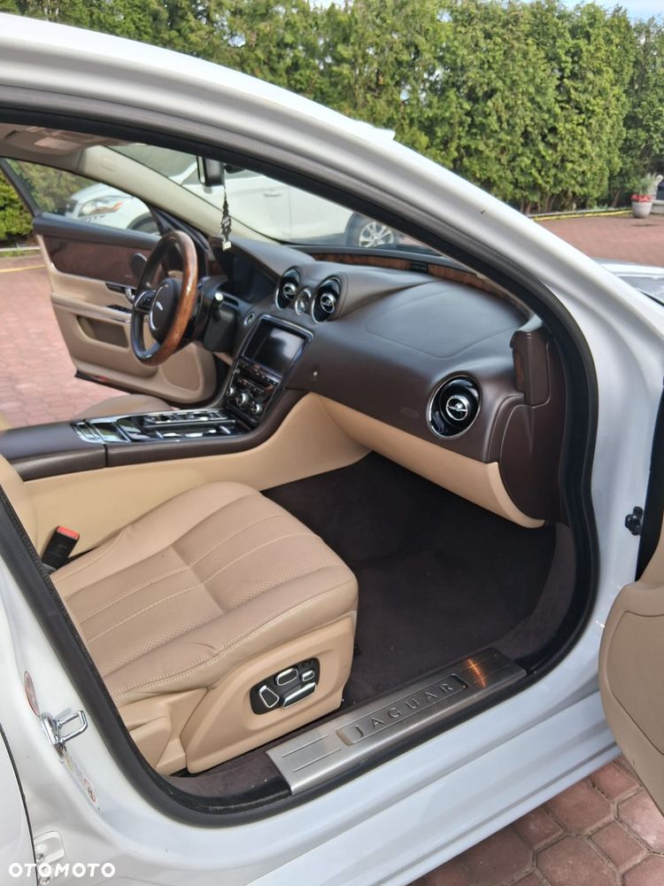 Jaguar XJ 3.0 V6 Kompressor Portfolio - 28