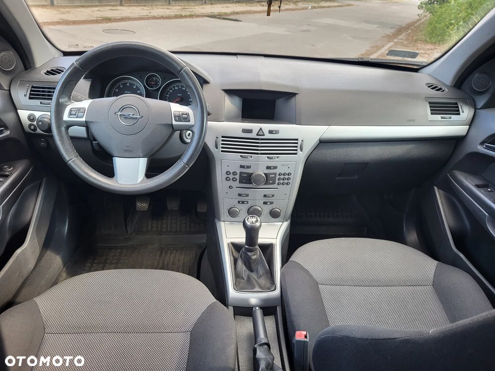 Opel Astra 1.6 Enjoy - 13