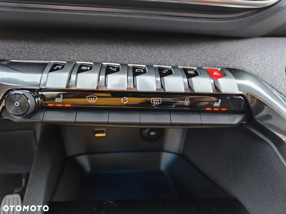 Peugeot 3008 1.5 BlueHDi GT S&S - 13