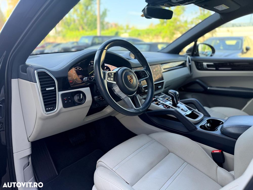 Porsche Cayenne Coupe E-Hybrid Tiptronic S - 8