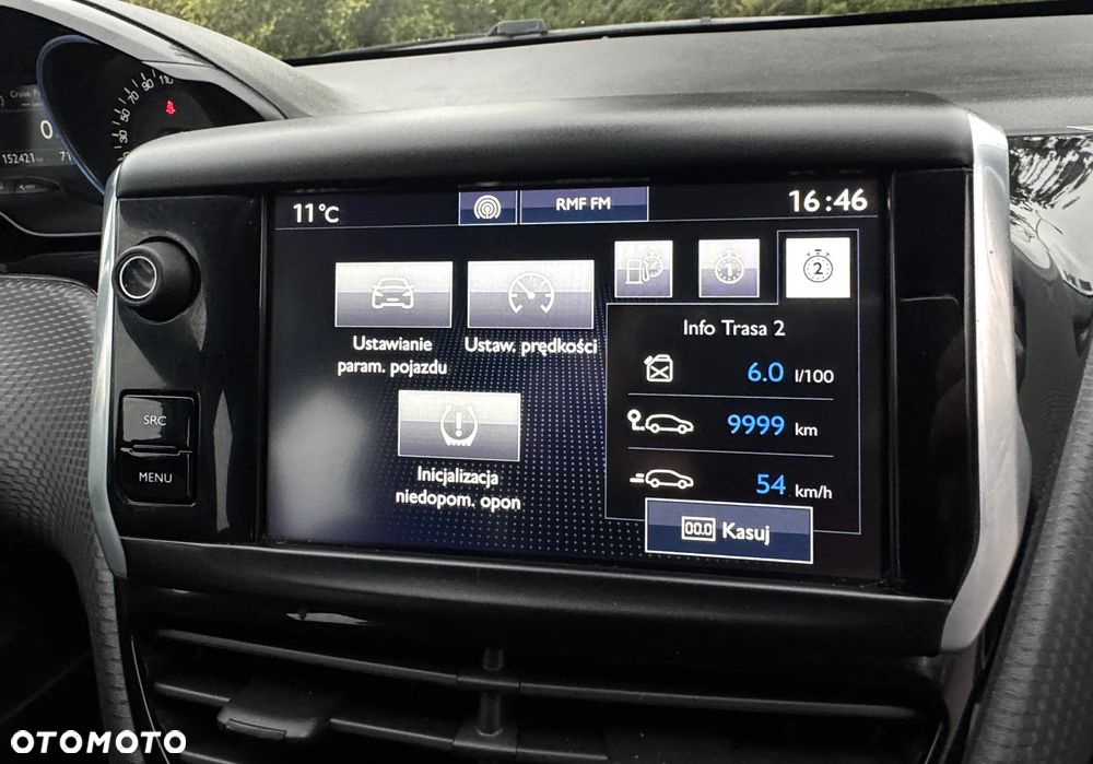 Peugeot 2008 1.2 Pure Tech GPF Allure S&S - 21