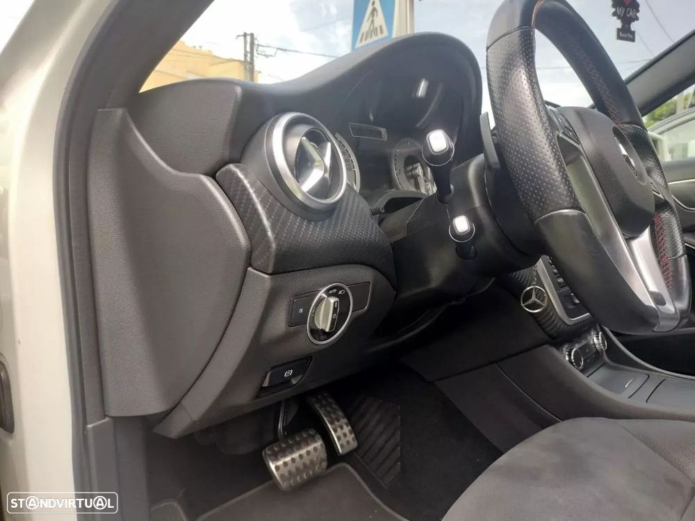 Mercedes-Benz A 180 CDI (BlueEFFICIENCY) 7G-DCT AMG Sport - 18