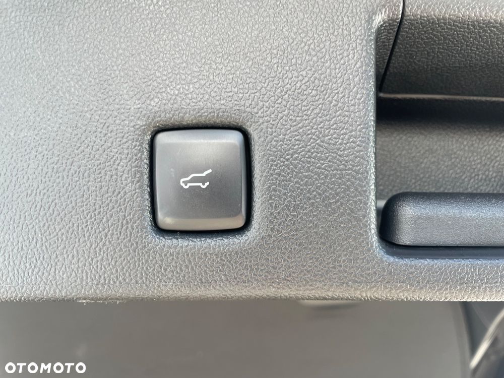 Ford Kuga 2.5 Duratec PHEV ST-LINE - 13