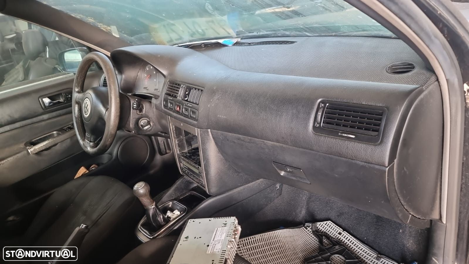 Vw Bora 1.9 TDI de 2000 disponível para peças - 7