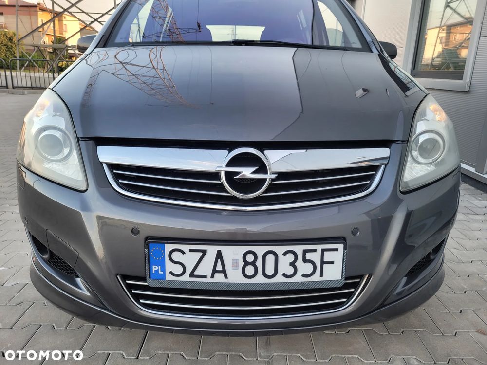 Opel Zafira 1.8 Sport - 17