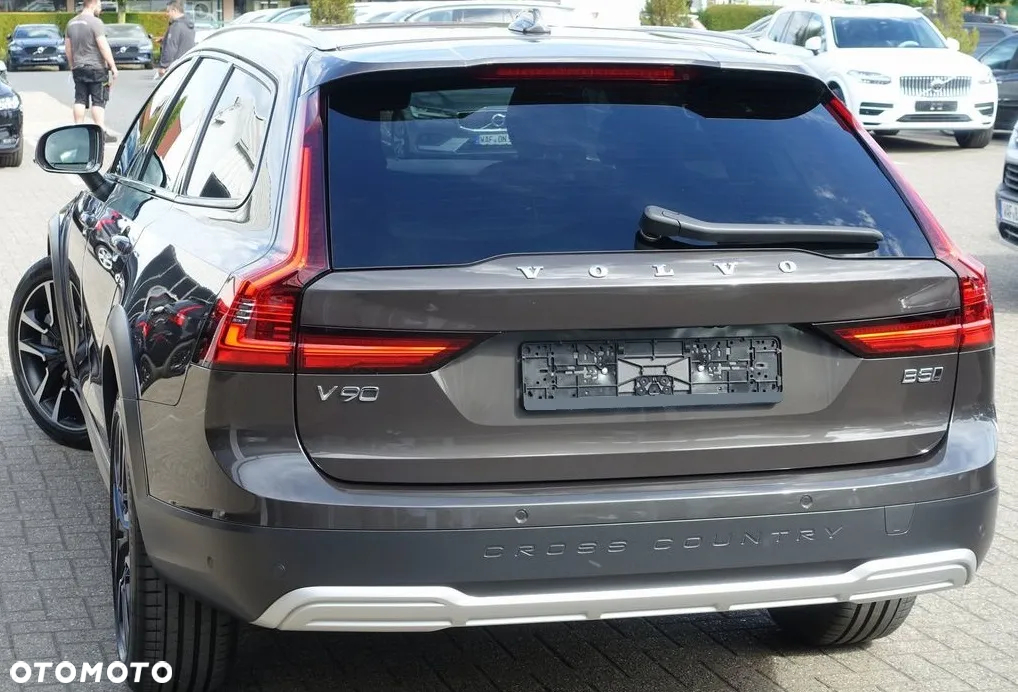 Volvo V90 Cross Country B5 B AWD Ultimate - 3