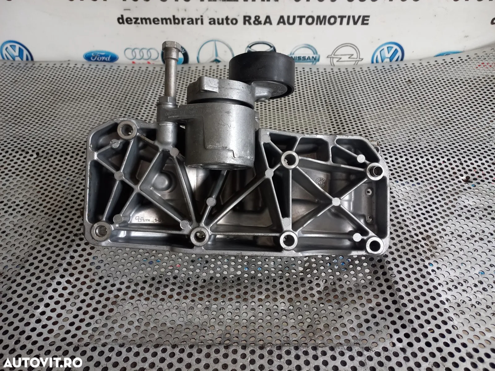 Suport Accesorii Cu Rola Intinzatoare Noua Sub 1.000 Km Bmw 2.0 Diesel B47 Cod  M2 M3 M4 M5 M6 M7 M - 5