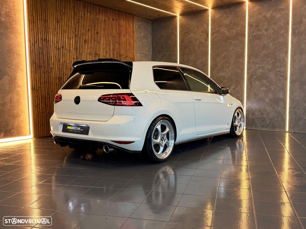 VW Golf 2.0 TSi GTi DSG Performance - 4