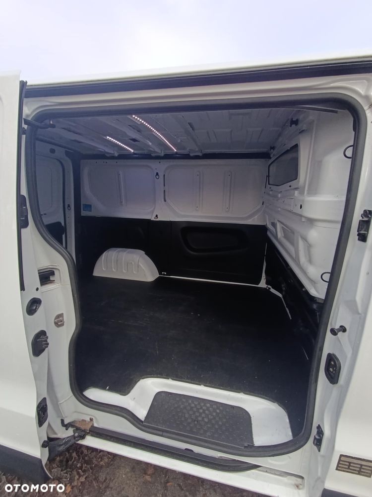 Renault Trafic - 10