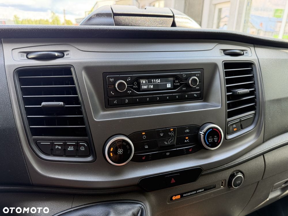 Ford Transit - 19