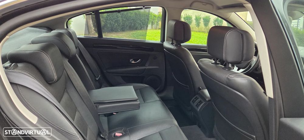 Renault Laguna 2.0 dCi Initiale Aut. - 26