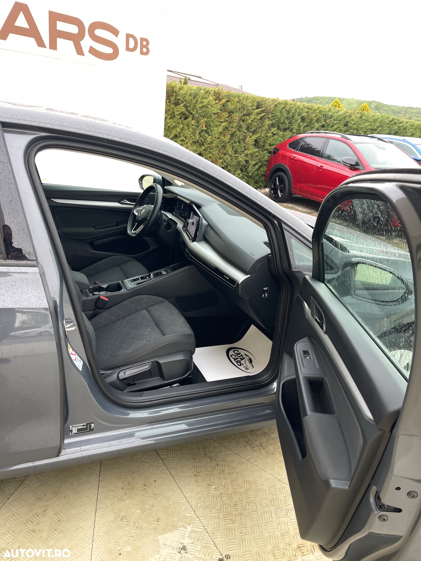 Volkswagen Golf 1.5 eTSI ACT DSG MHEV Life - 25