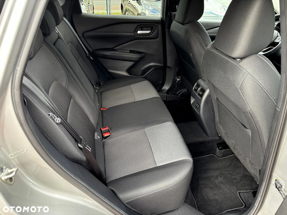 Nissan Qashqai 1.3 DIG-T MHEV Xtronic N-Connecta - 16