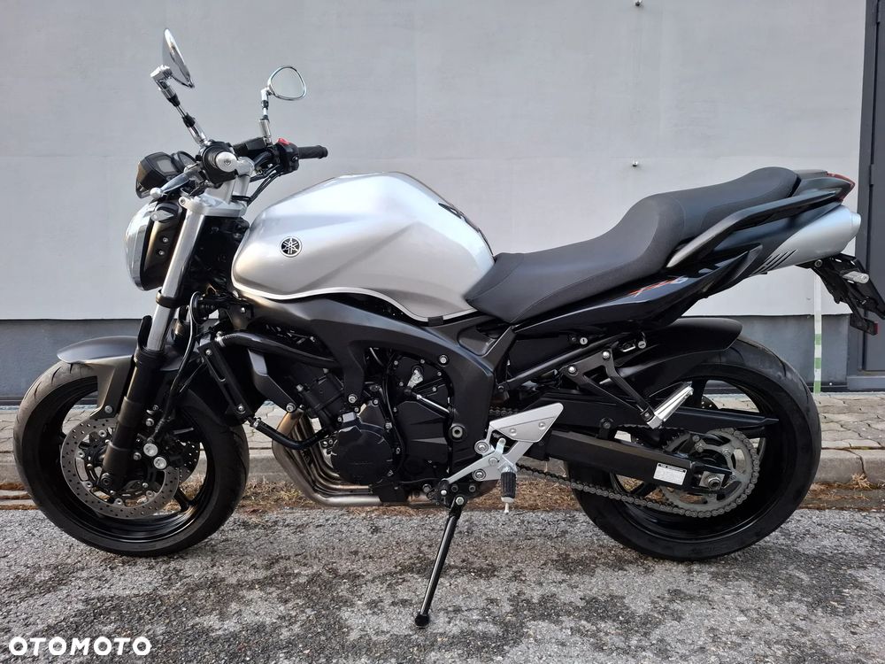 Yamaha FZ6 - 4