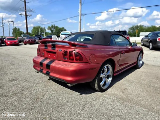 Ford Mustang - 7