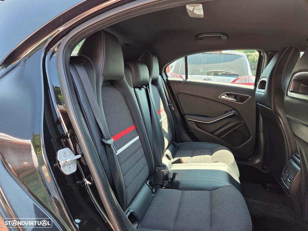 Mercedes-Benz A 180 CDI (BlueEFFICIENCY) - 13