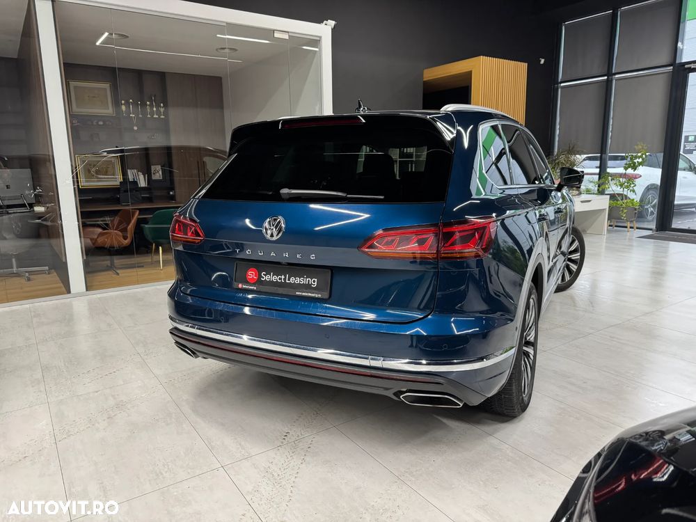 Volkswagen Touareg - 2
