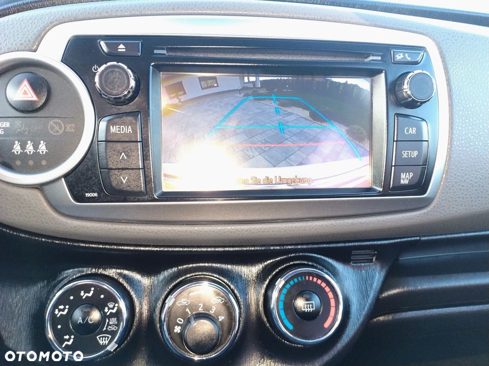 Toyota Yaris 1.0 VVT-i Launch Edition - 16