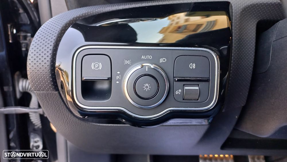 Mercedes-Benz CLA 250 e AMG Line - 19