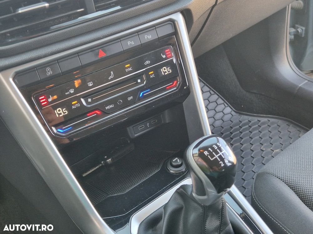 Volkswagen T-Roc 1.0 TSI Design - 10