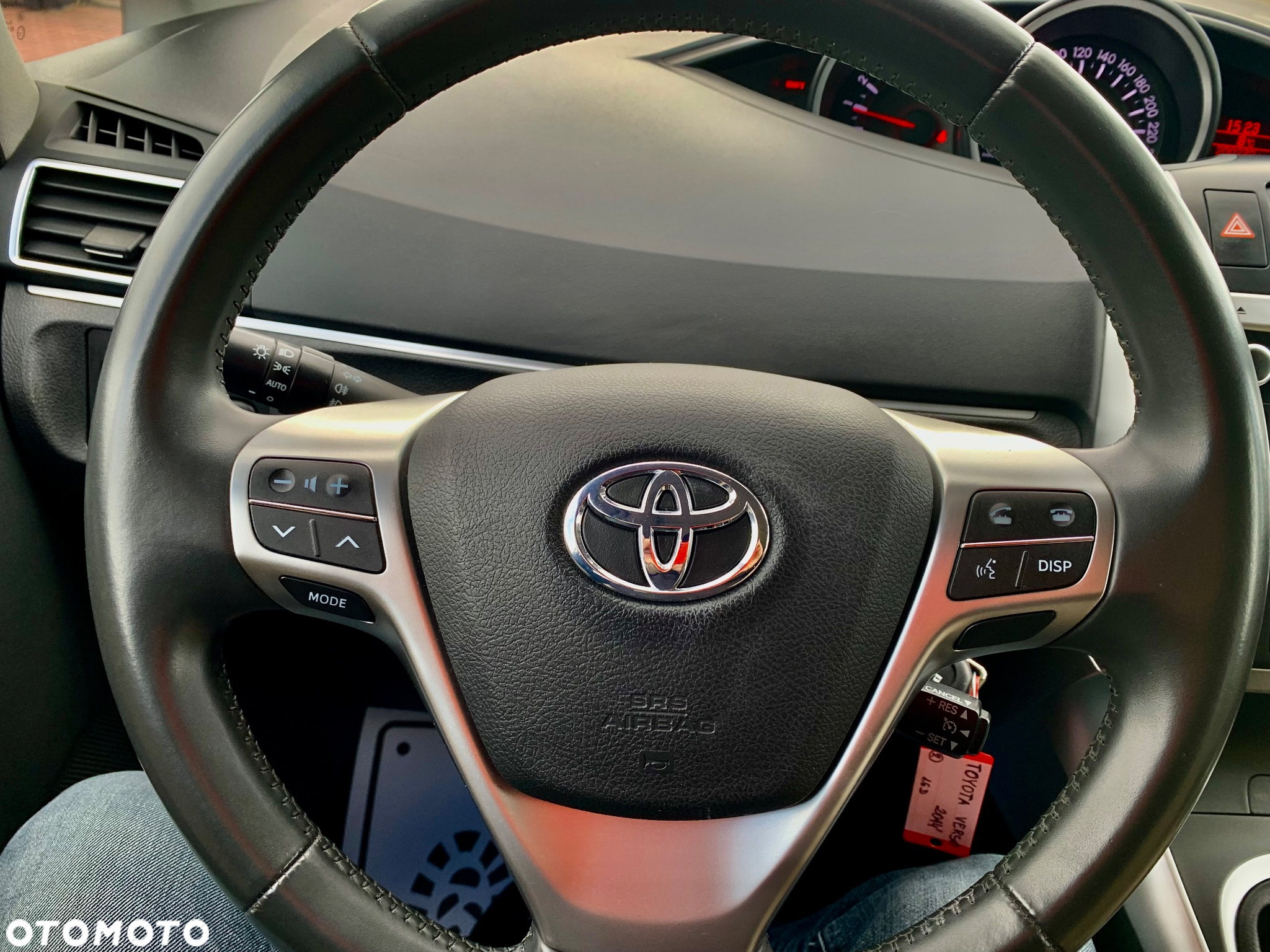 Toyota Verso 1.6 D-4D Prestige - 19