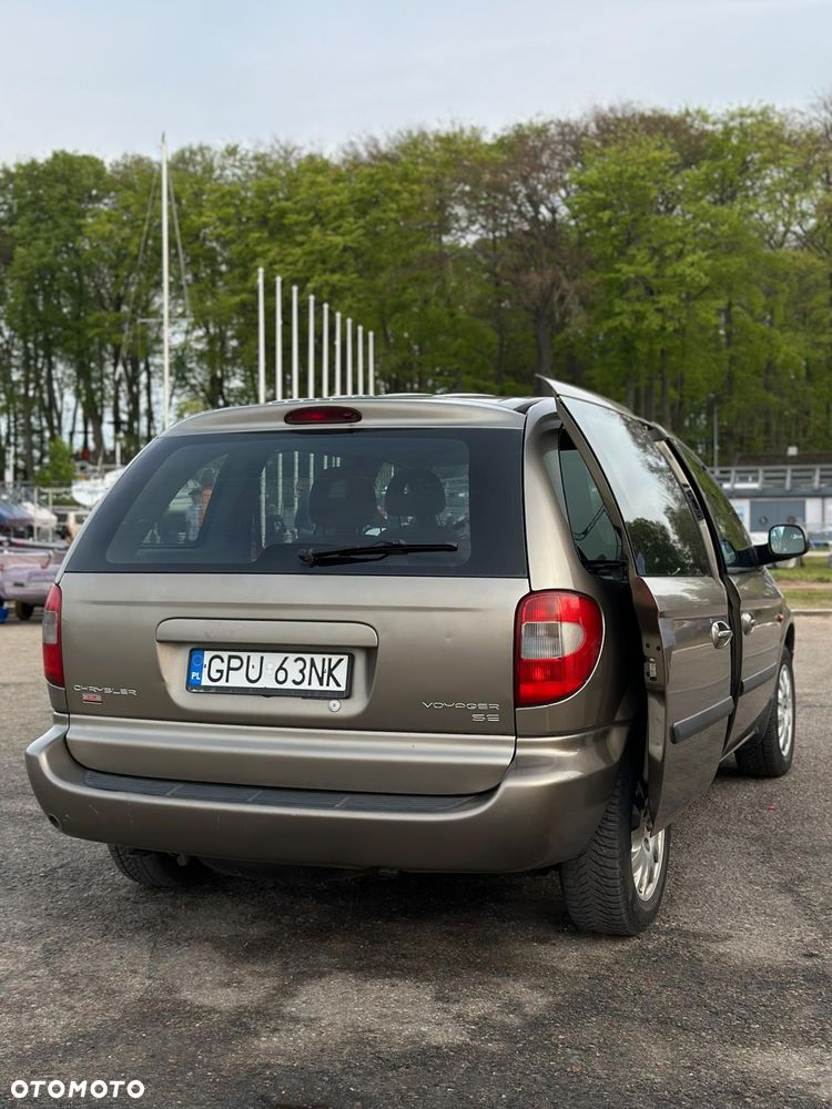 Chrysler Voyager 2.4 SE - 2