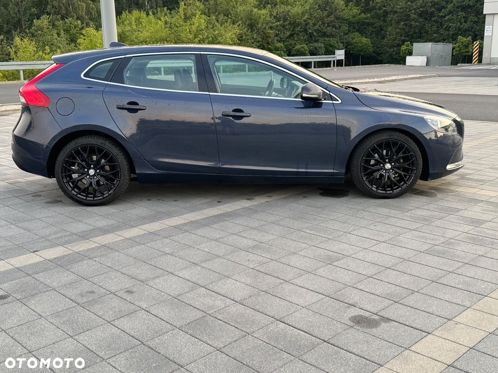 Volvo V40 - 16