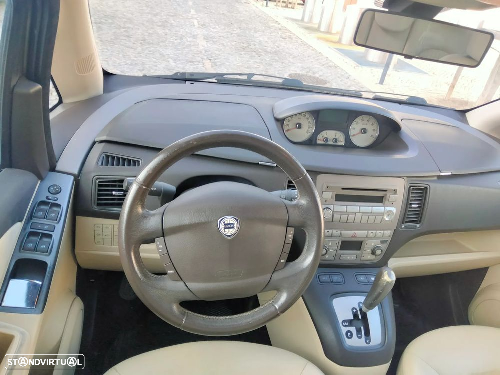 Lancia Musa 1.3 16V M-jet DFN Platino - 25