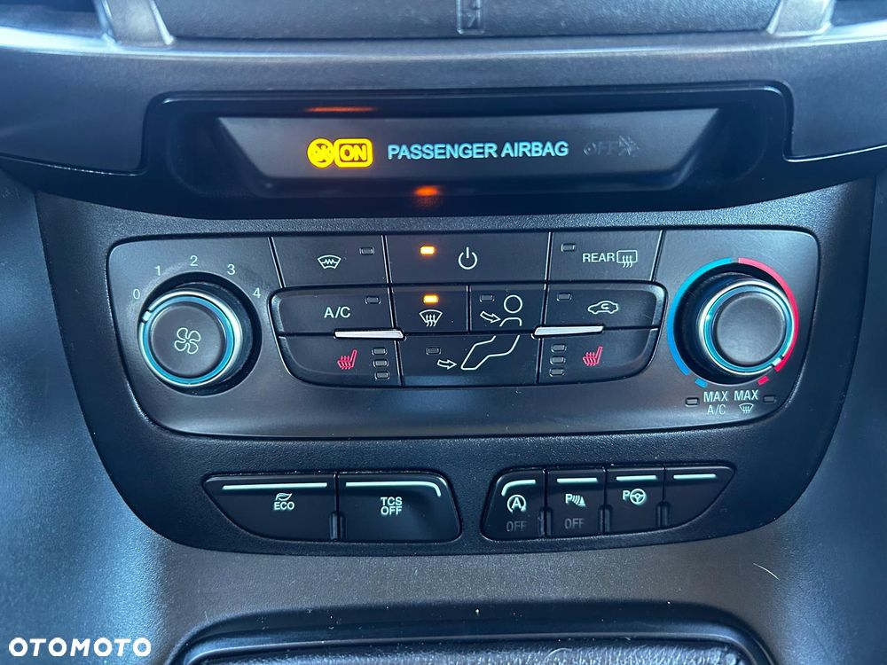 Ford Transit Connect - 18
