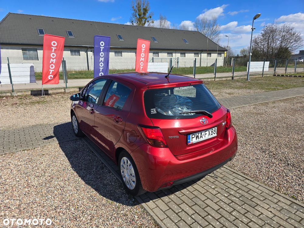Toyota Yaris 1.33 Premium - 9