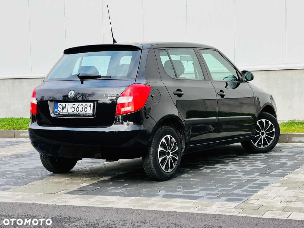 Skoda Fabia 1.2 HTP Ambiente - 4