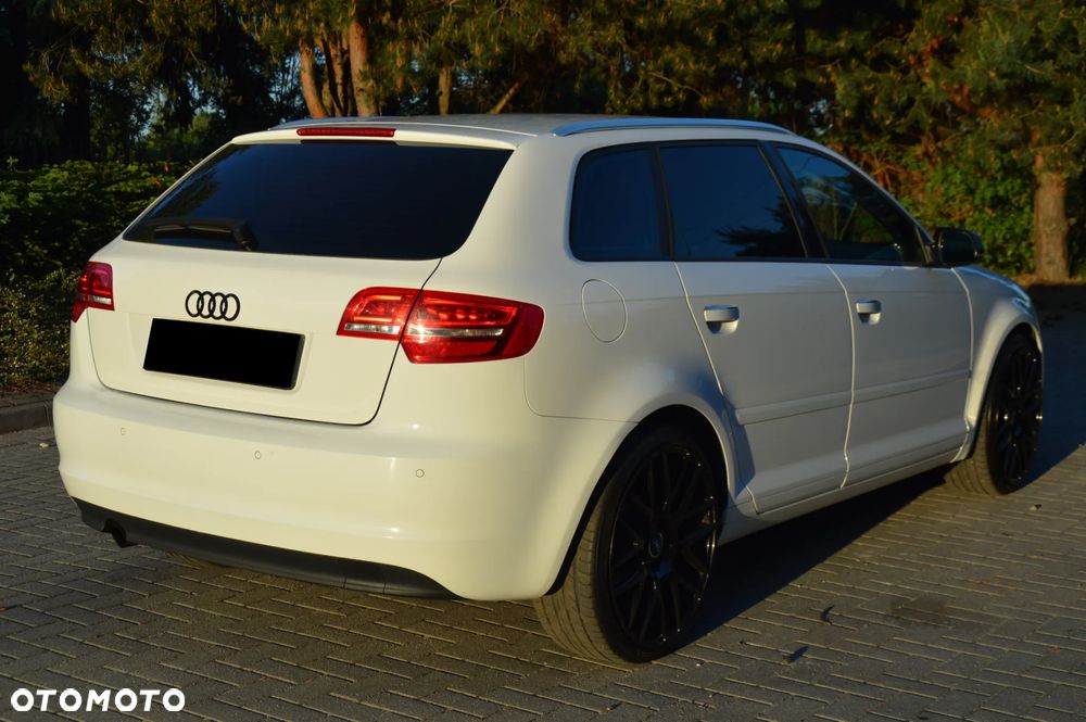 Audi A3 Sportback 2.0 TDI DPF S line Sportpaket - 5