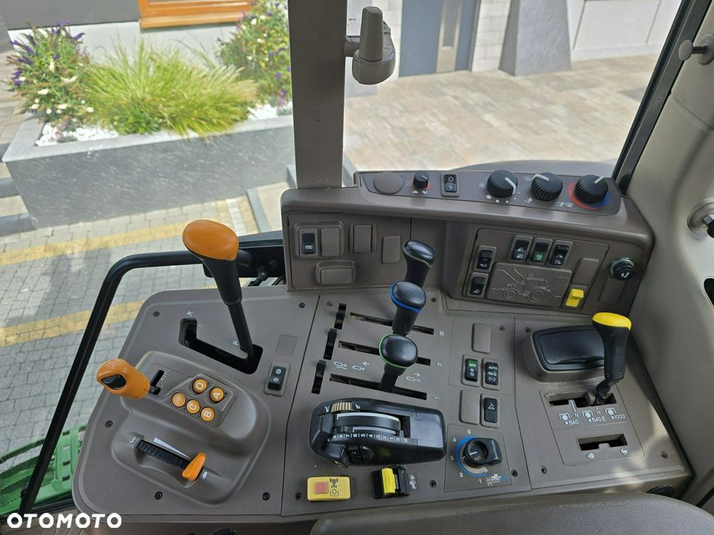 John Deere 6130 M - 12