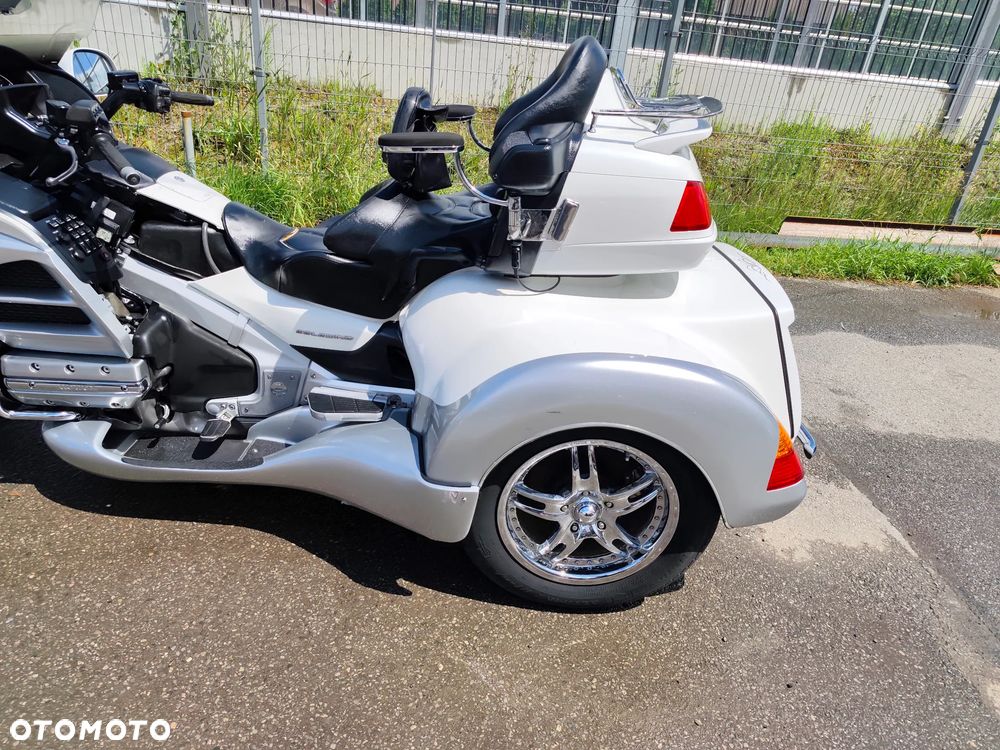 Honda GL - 27