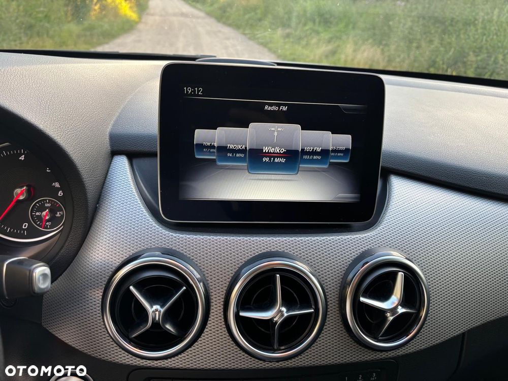 Mercedes-Benz Klasa B 180 (CDI) d 7G-DCT AMG Line - 17