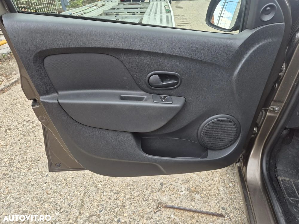 Dacia Logan 0.9 90CP Ambiance - 22