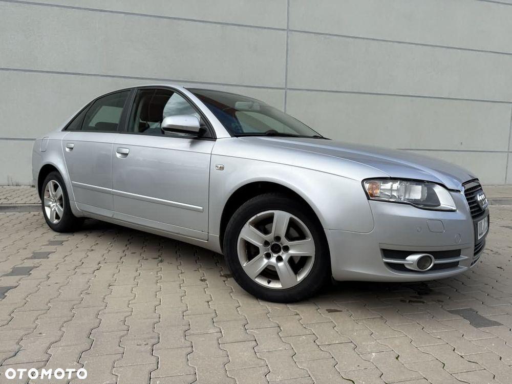 Audi A4 Limousine