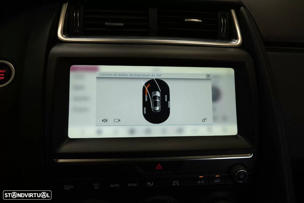 Jaguar E-Pace 2.0 i4D R-Dynamic SE - 26
