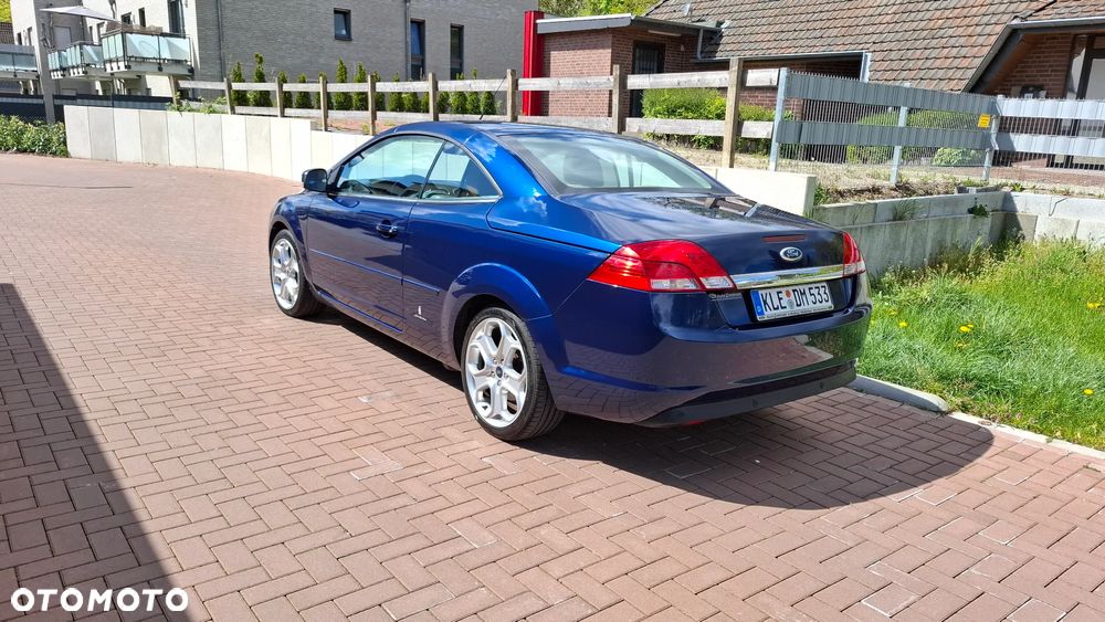 Ford Focus 2.0 16V Titanium - 13