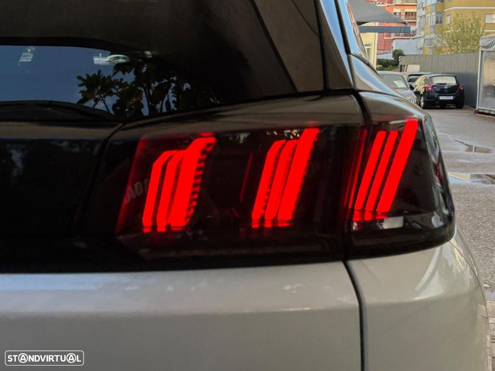 Peugeot 5008 1.5 BlueHDi Allure Pack EAT8 - 13