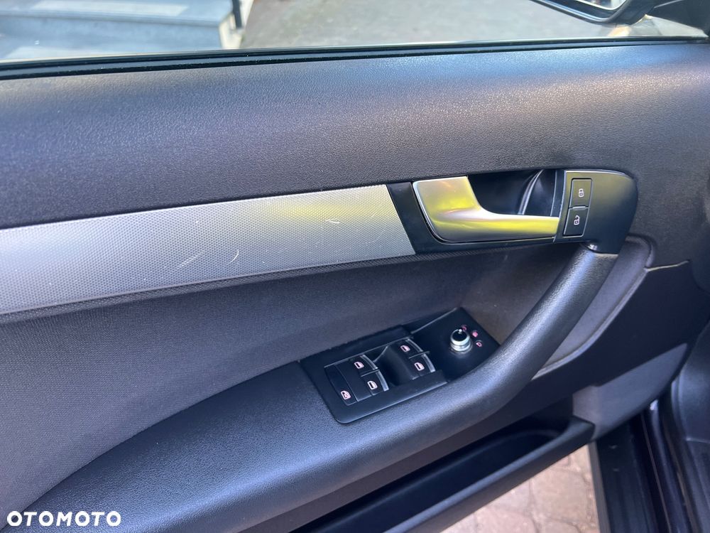 Audi A3 Sportback 1.6 TDI DPF S line Sportpaket - 31