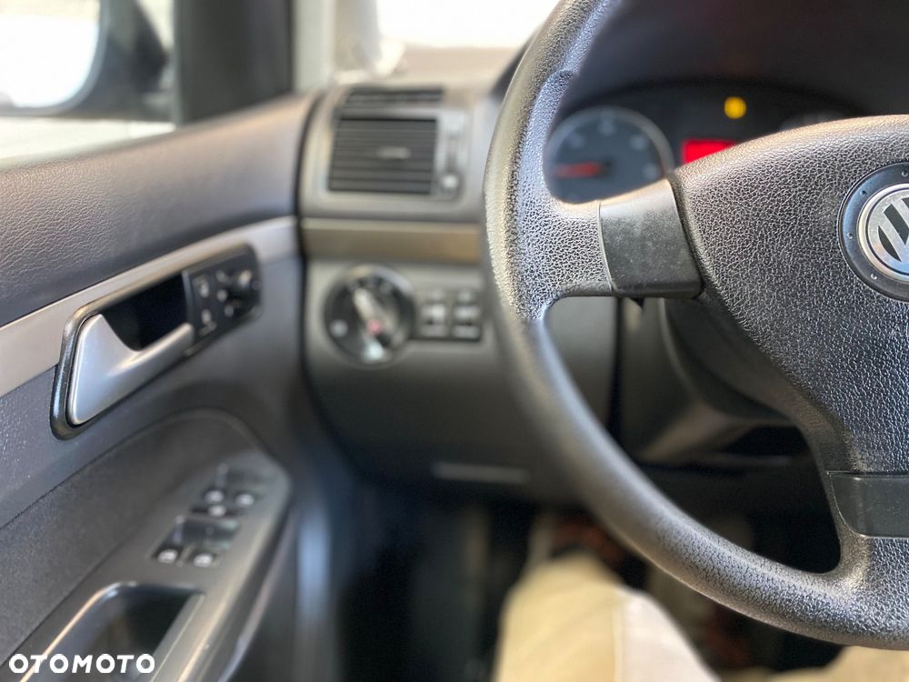 Volkswagen Touran 1.9 TDI - 15