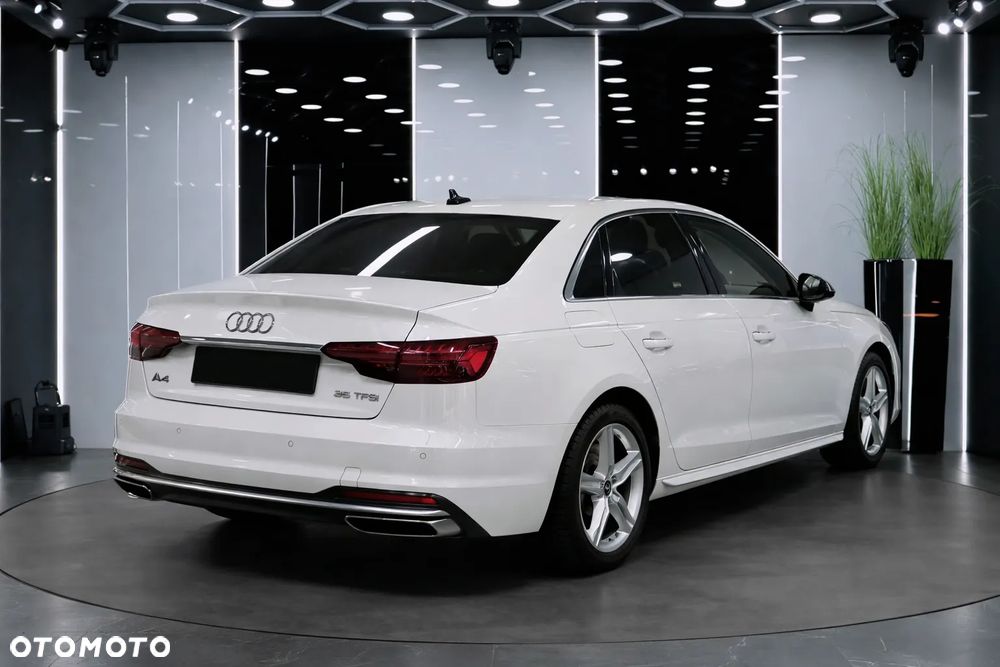 Audi A4 Limousine 35 TFSI mHEV S Line S tronic - 3