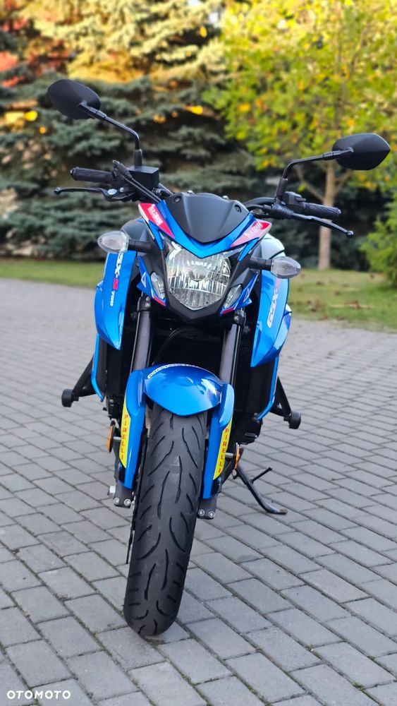 Suzuki GSX - 7