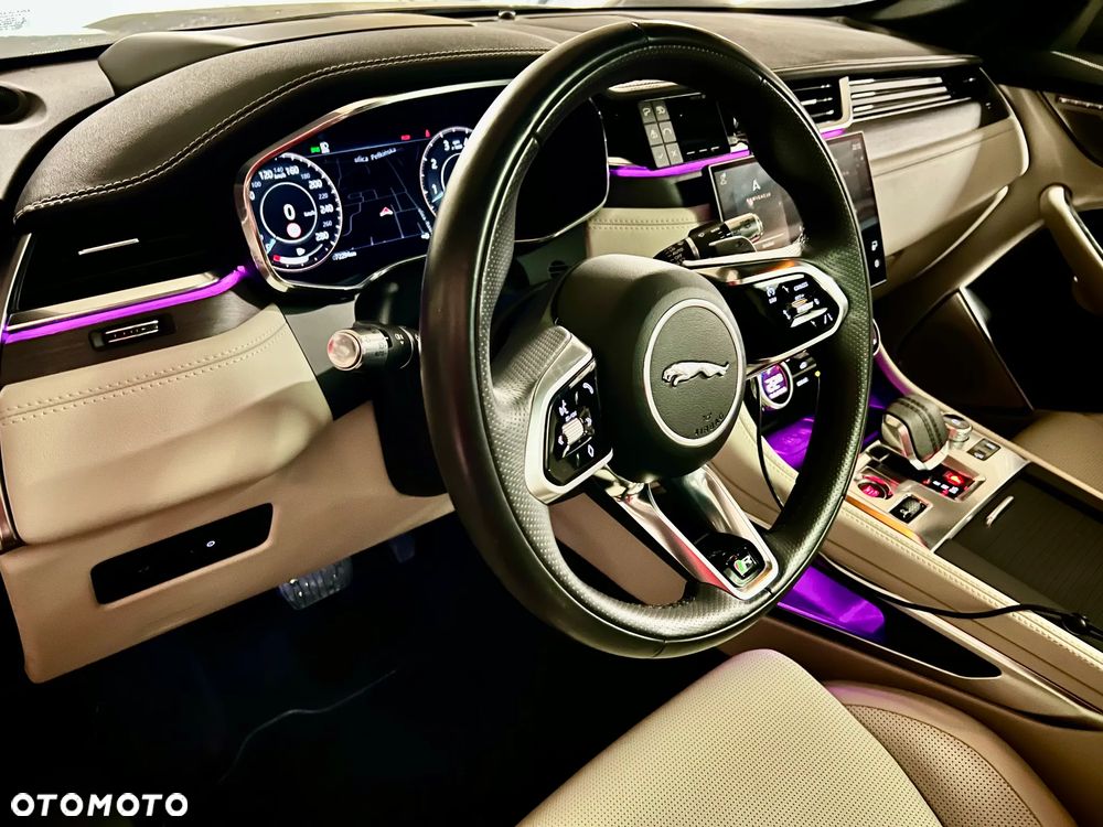 Jaguar F-Pace P400 AWD R-Dynamic S - 27