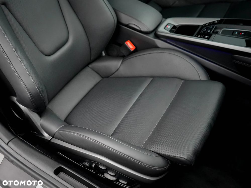 Porsche 911 Carrera 4S - 30